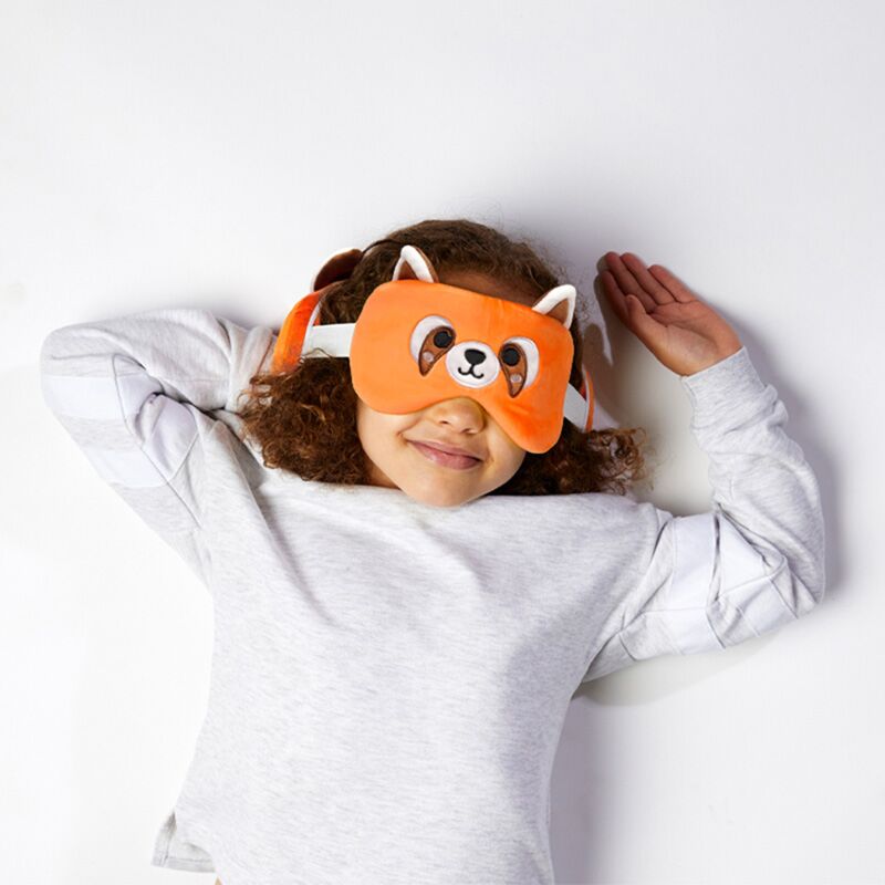 Relaxeazzz - Red Panda Travel Pillow Set